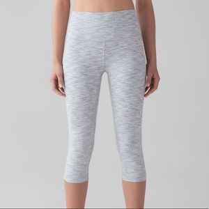 Lululemon Wunder Under Hi-Rise 1/2 Tight (Luxtreme)